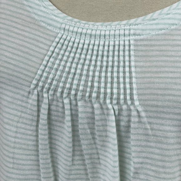 Talbots Women's Light Green Striped Semi Sheer Short‎ Sleeve Shirt Top Blouse M - Picture 4 of 10